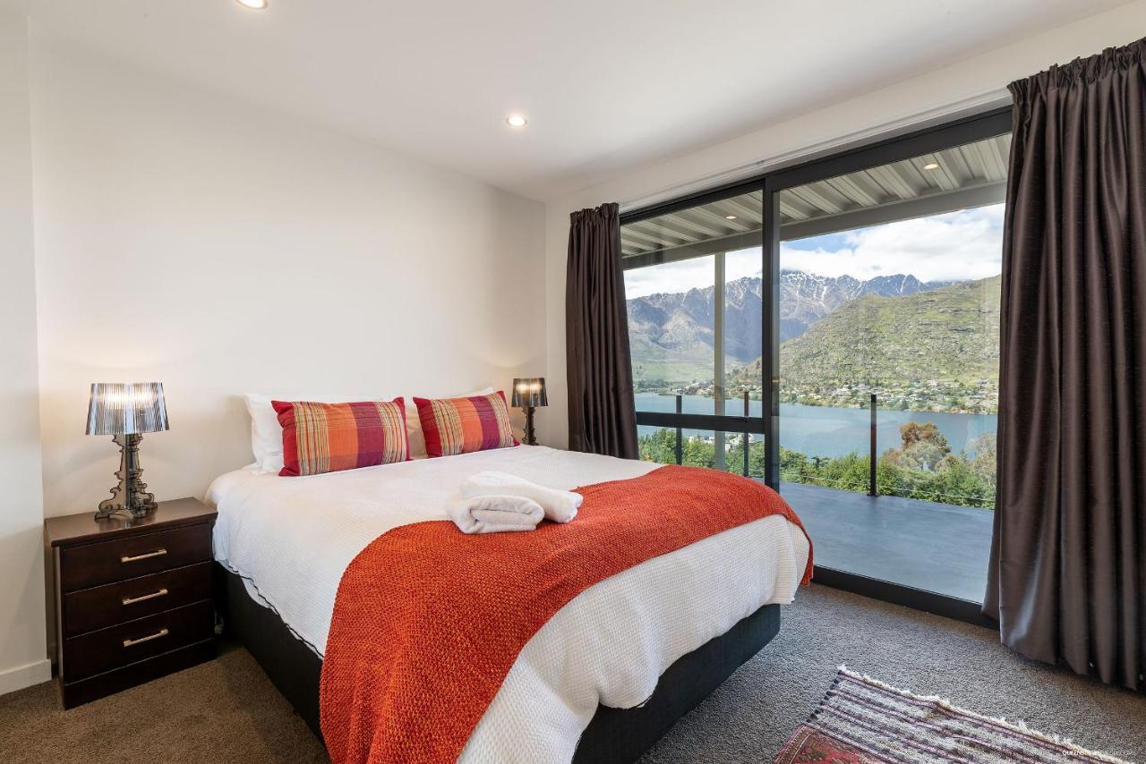 Okataina - Means Place Of Laughter, Luxury Retreat Villa Queenstown Bagian luar foto